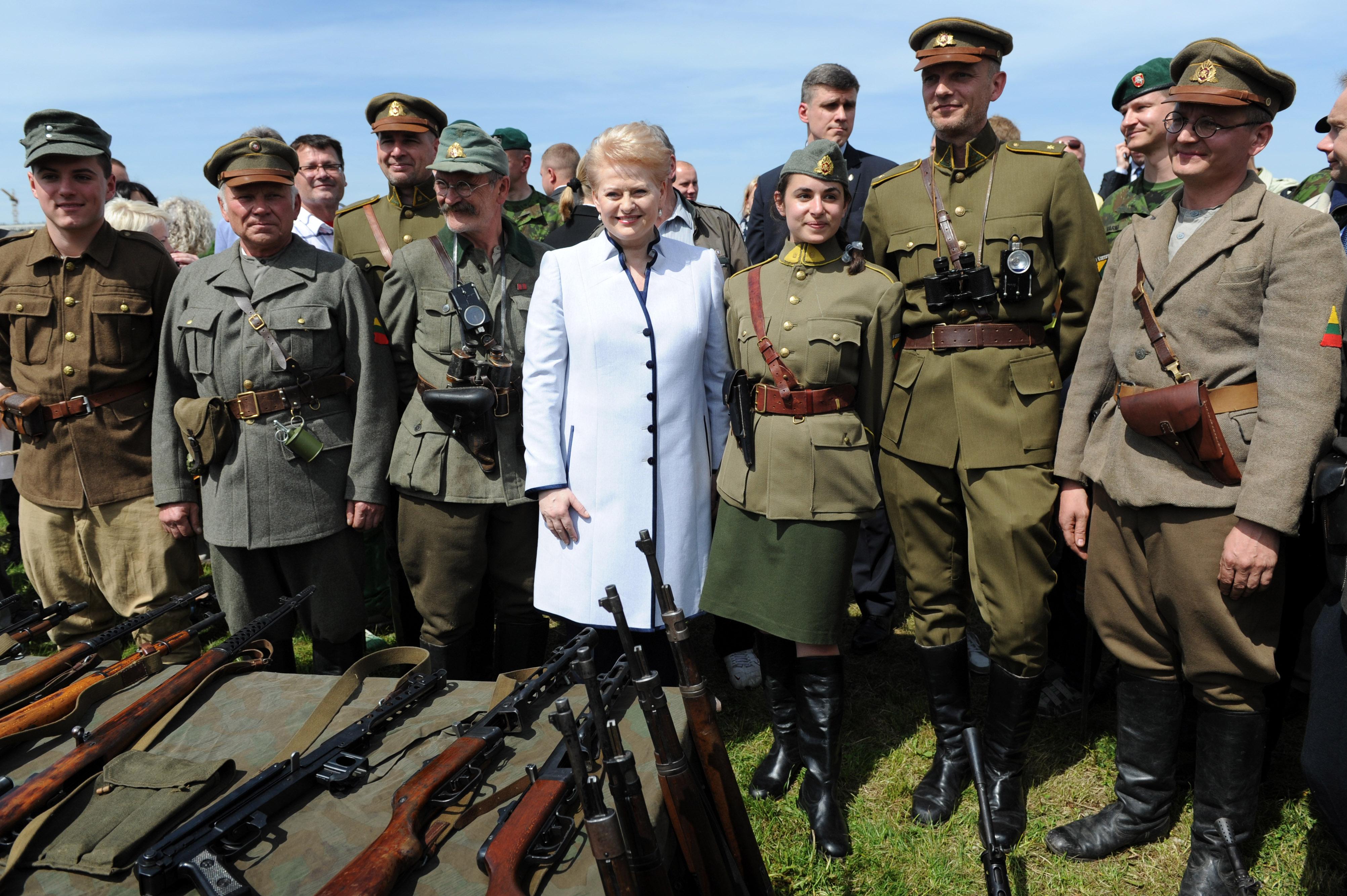 Литовское войско. Униформа армии Литвы 1940. Униформа армии Литвы 1940 год. Форма литовской армии 1940. Форма армии Литвы.