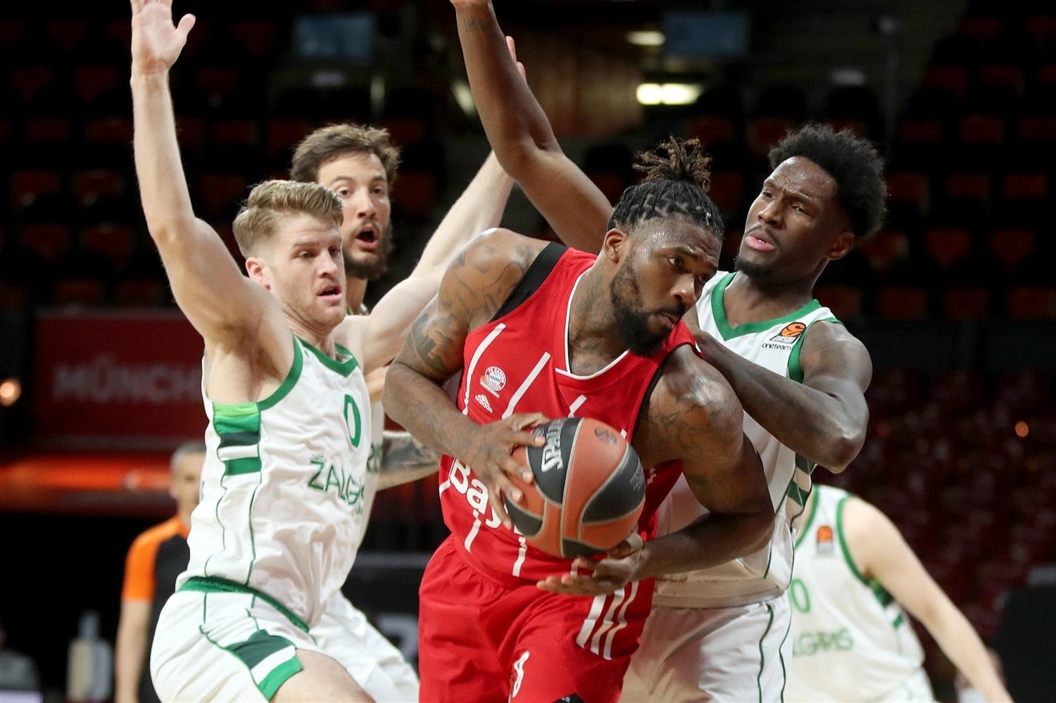 евролига uleb. анадолу эфес юноши. баскония панатинаикос 3 февраля. маккаби против црвены звезды баскетбол. анадолу эфес бавария прогноз.