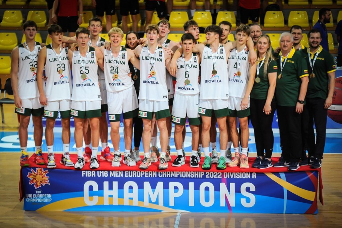 0504062190a42a723ec884f558cb633e460f7e02