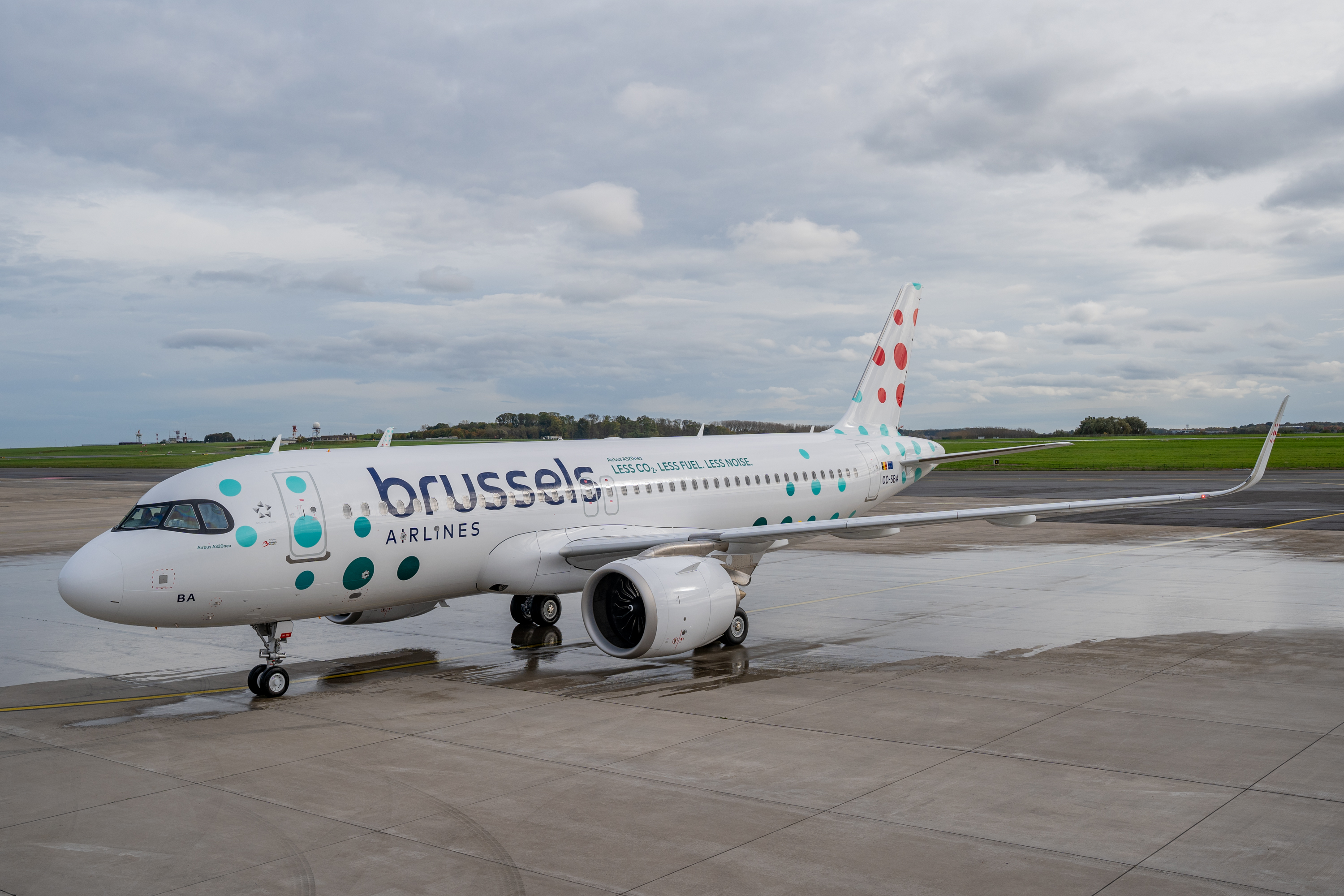 Самолет брюссель москва. Brussels Airlines Tomorrowland ‘Amare’ 2024. Oo-SBA.