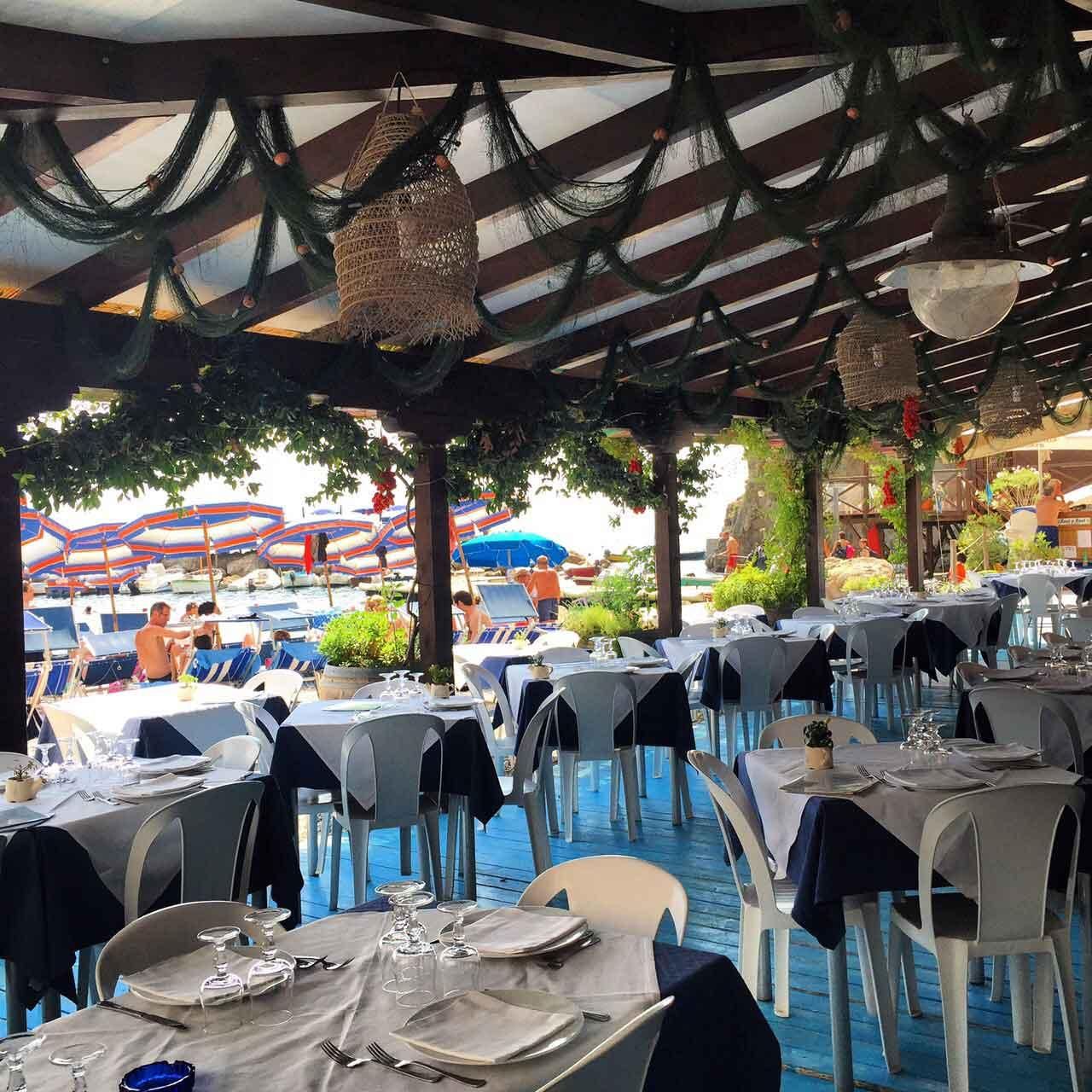La Tonnarella restaurant on the beach in Conca dei Marini