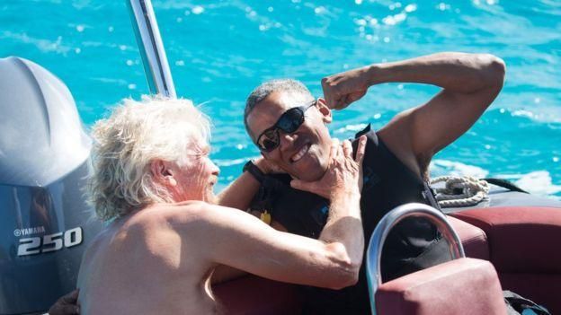 Барак Обама очевидно рад обретенной свободе. Фото JACK BROCKWAY/VIRGIN.COM/PA WIRE