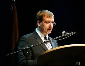Виктор Успасских.