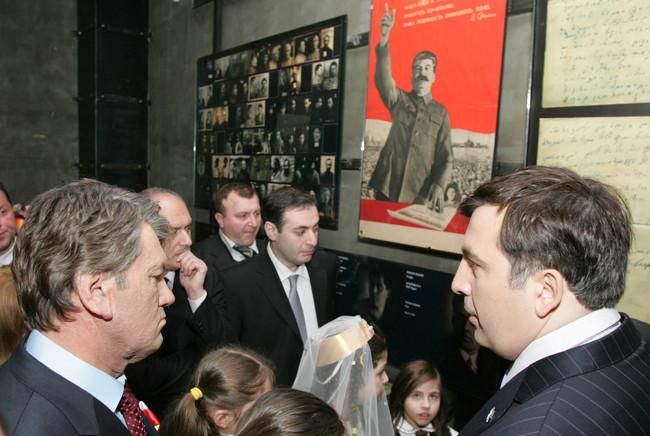 Помимо стран Балтии, "советская оккупация" очень заботила Украину во главе с В.Ющенко и Грузию во главе с М.Саакашвили