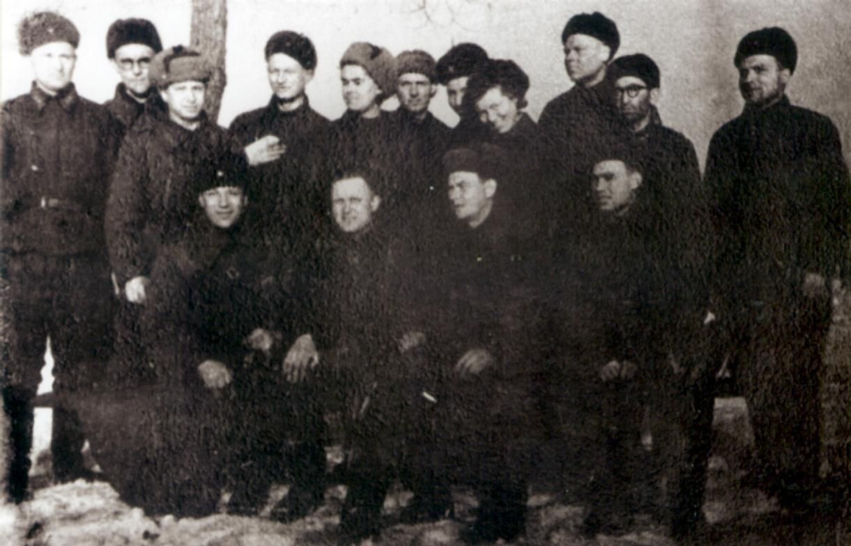 Солдаты и офицеры 167-го полка. 1942 г.