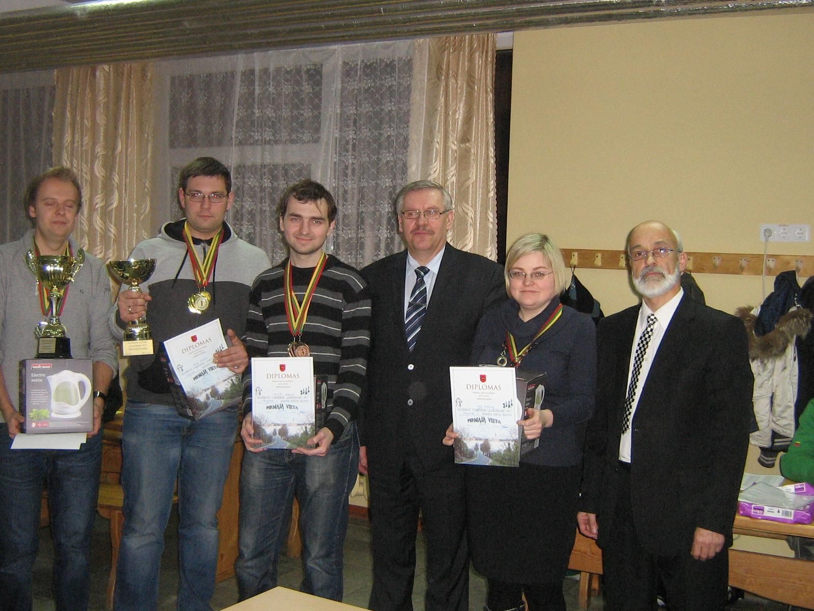 Команда-победительница из Клайпеды. В центре В.Дачкаускас, крайний справа- З.Битинас