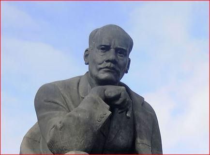 Памятник Якубу Коласу в Минске. Фото БелТА