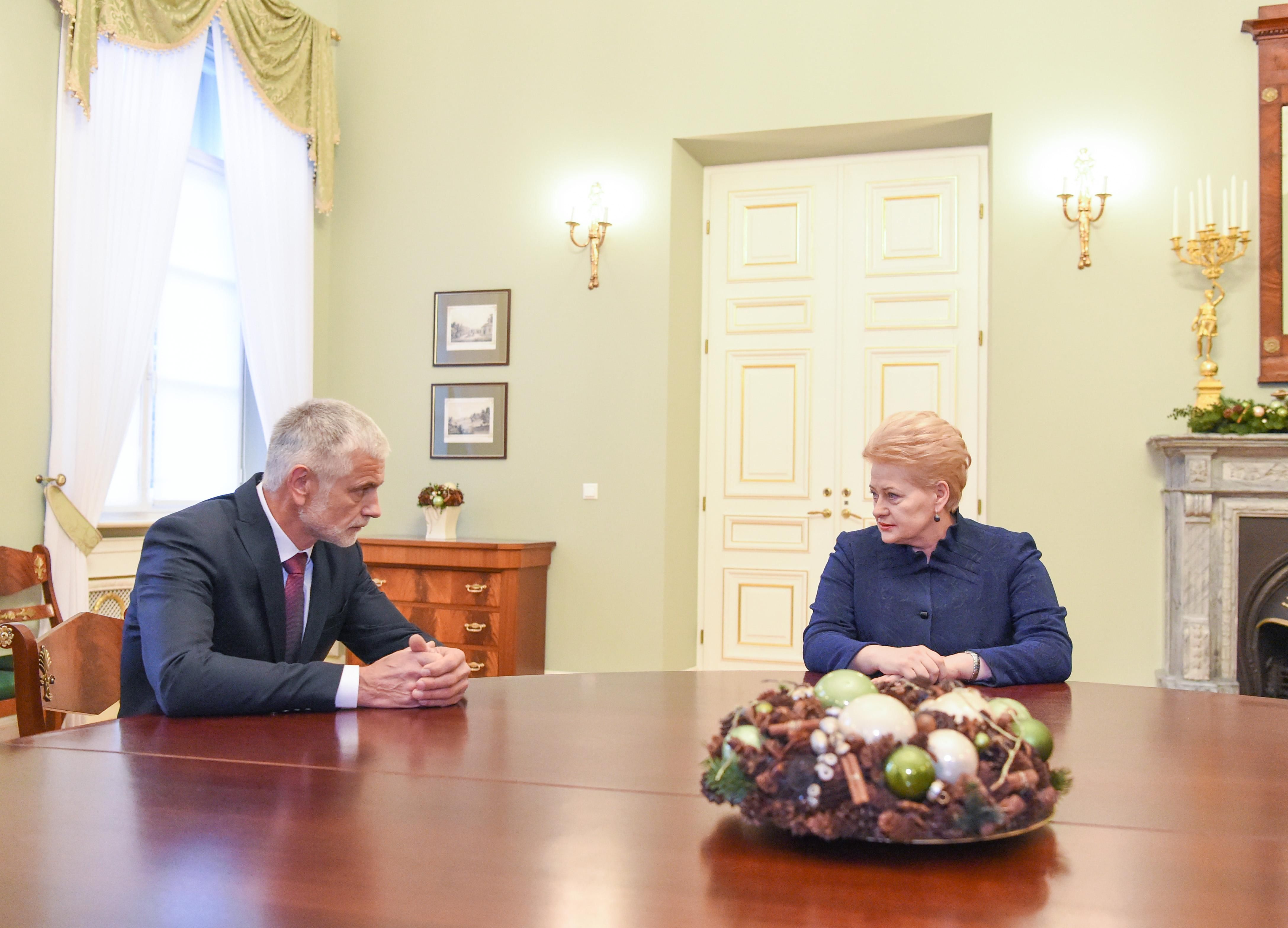 Бронюс Маркаускас во время встречи с президентом Литвы Д.Грибаускайте. Фото lrp.lt