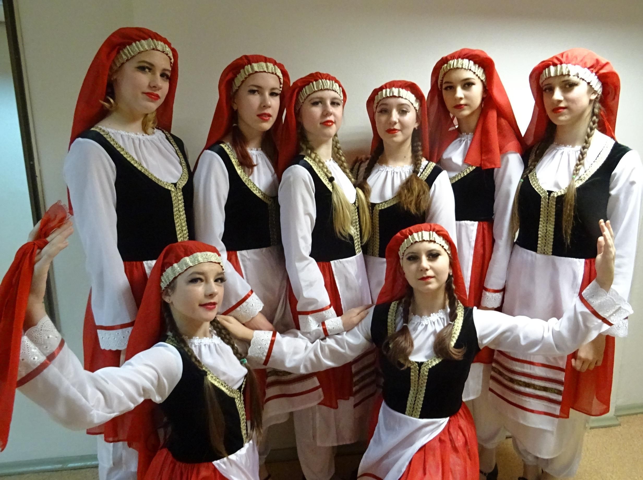 Танцевальный коллектив из России