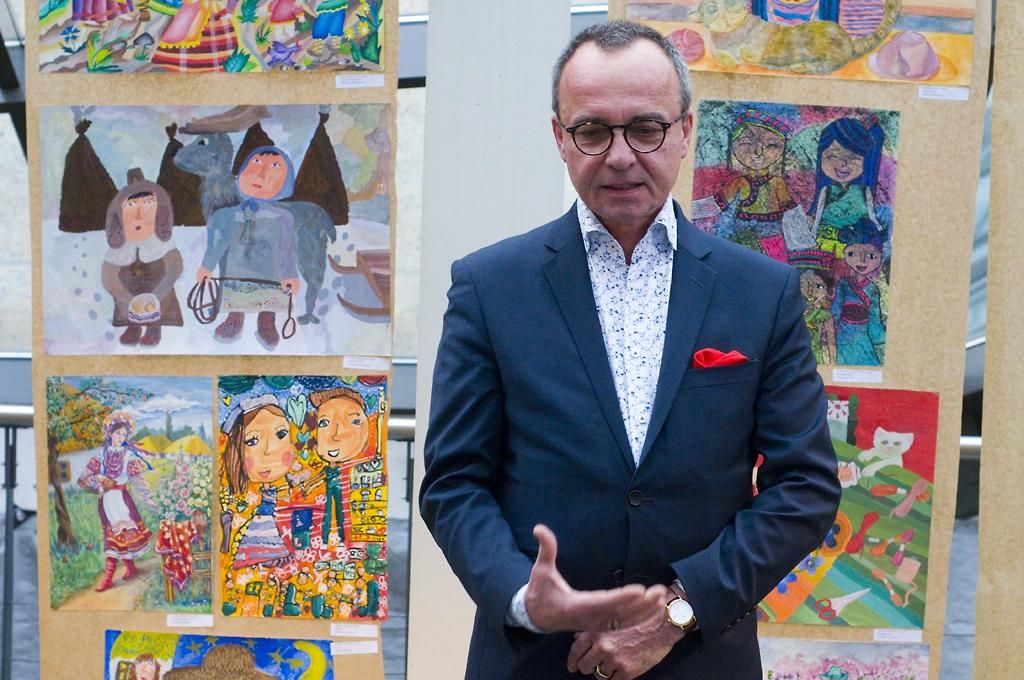 Ректор Латвийской Академии художеств Кристап Зариньш в своем выступлении подчеркнул важность эстетического воспитания детей