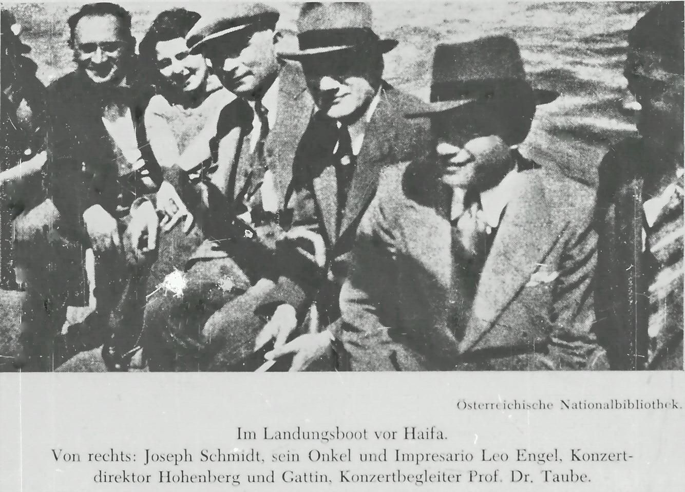 <b>Снимок, сделанный по прибытию в порт Хайфы (1934)</b>