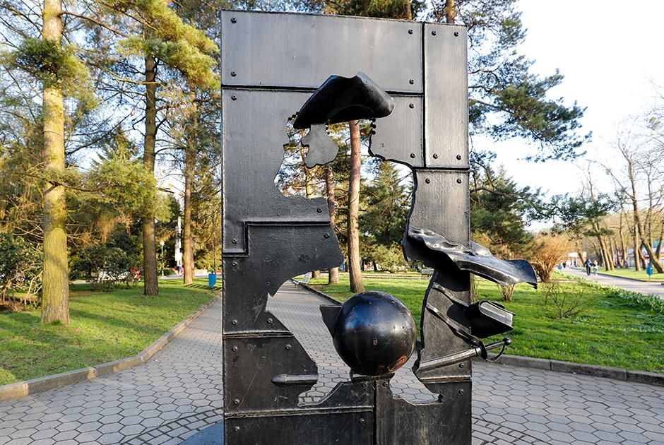 Памятник барону Мюнхгаузену в Калининграде. 2005 Фото: Виталий Невар / ТАСС