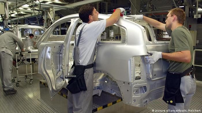 Audi была одной из первых автомобилестроительных компаний, серийно использовавших кузовы из алюминия. Фото<a href="https://www.dw.com"> dw.com</a>
