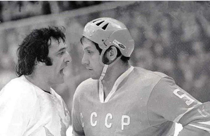 Фил Эспозито и Александр Рагулин. 1974год.