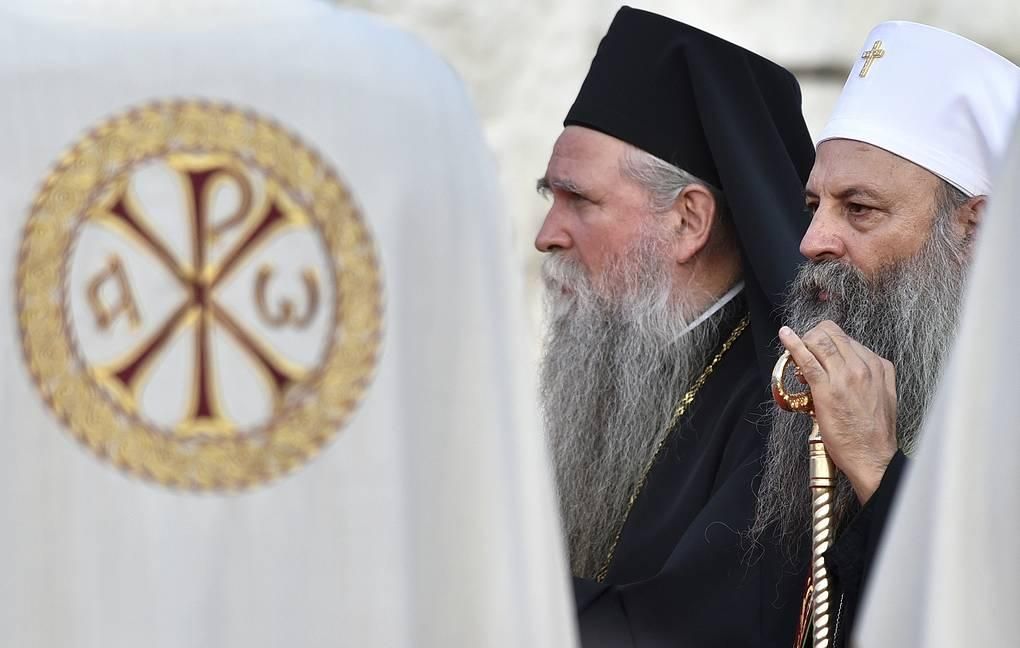 Митрополит Черногорско-Приморский Иоанникий и патриарх Сербский Порфирий. Фото: © AP Photo/Risto Bozovic