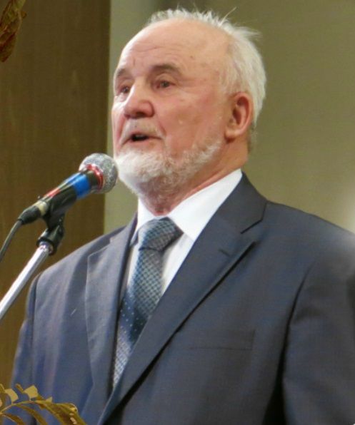 Валерий Опарин
