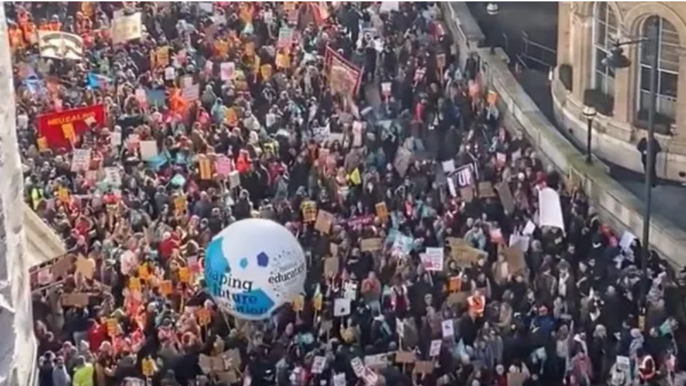 Забастовка в Лондоне. Фото: © Кадр видео очевидца