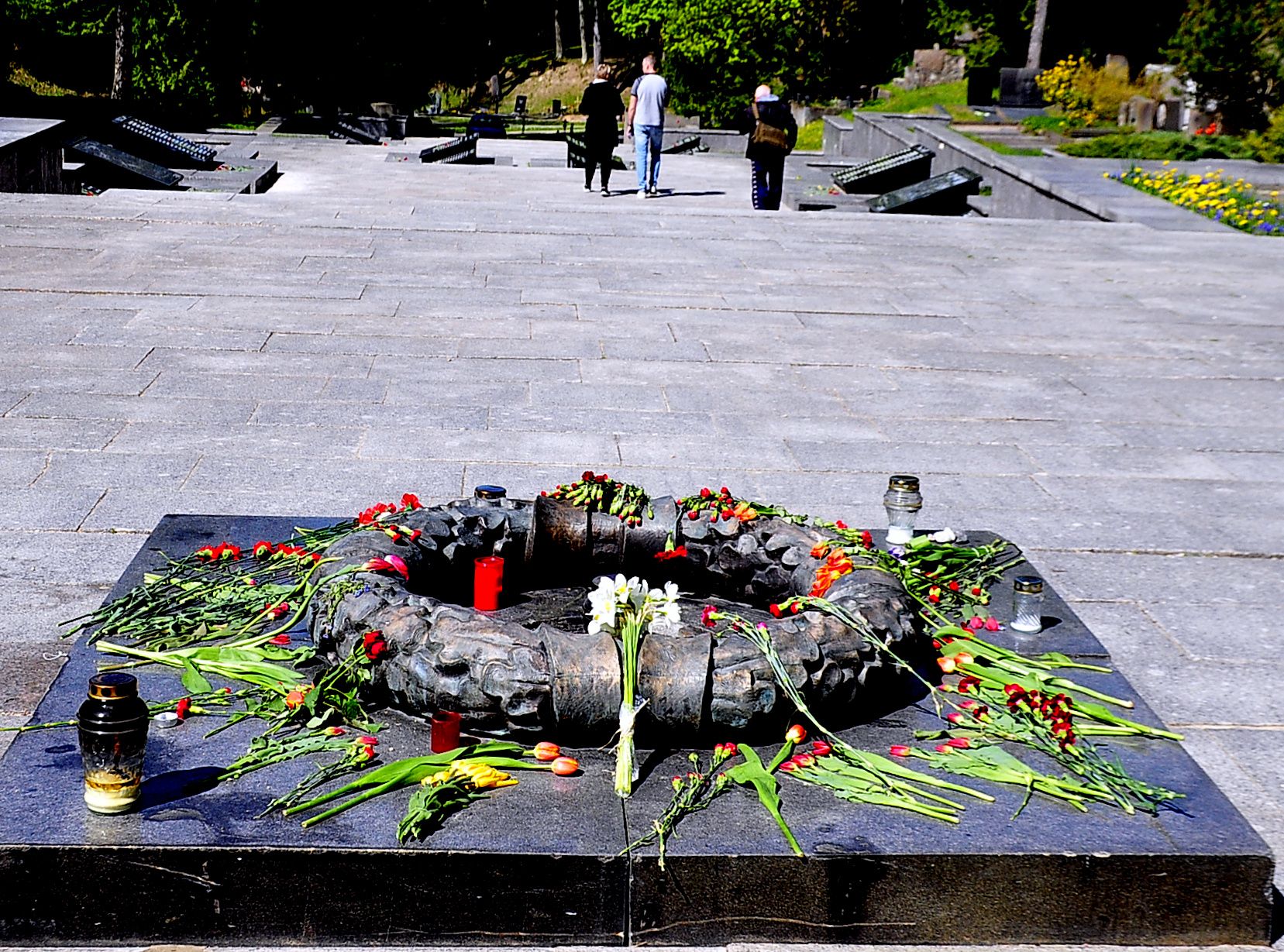 Антакальнисское воинское кладбище в Вильнюсе. 8 мая 2023 года. Фото Владимира Клоповского, "Обзор"