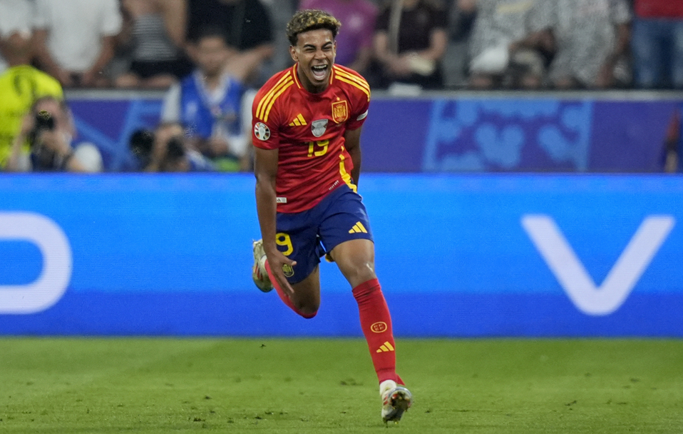 Нападающий сборной Испании Ламин Ямаль. Фото: © AP Photo/ Matthias Schrader