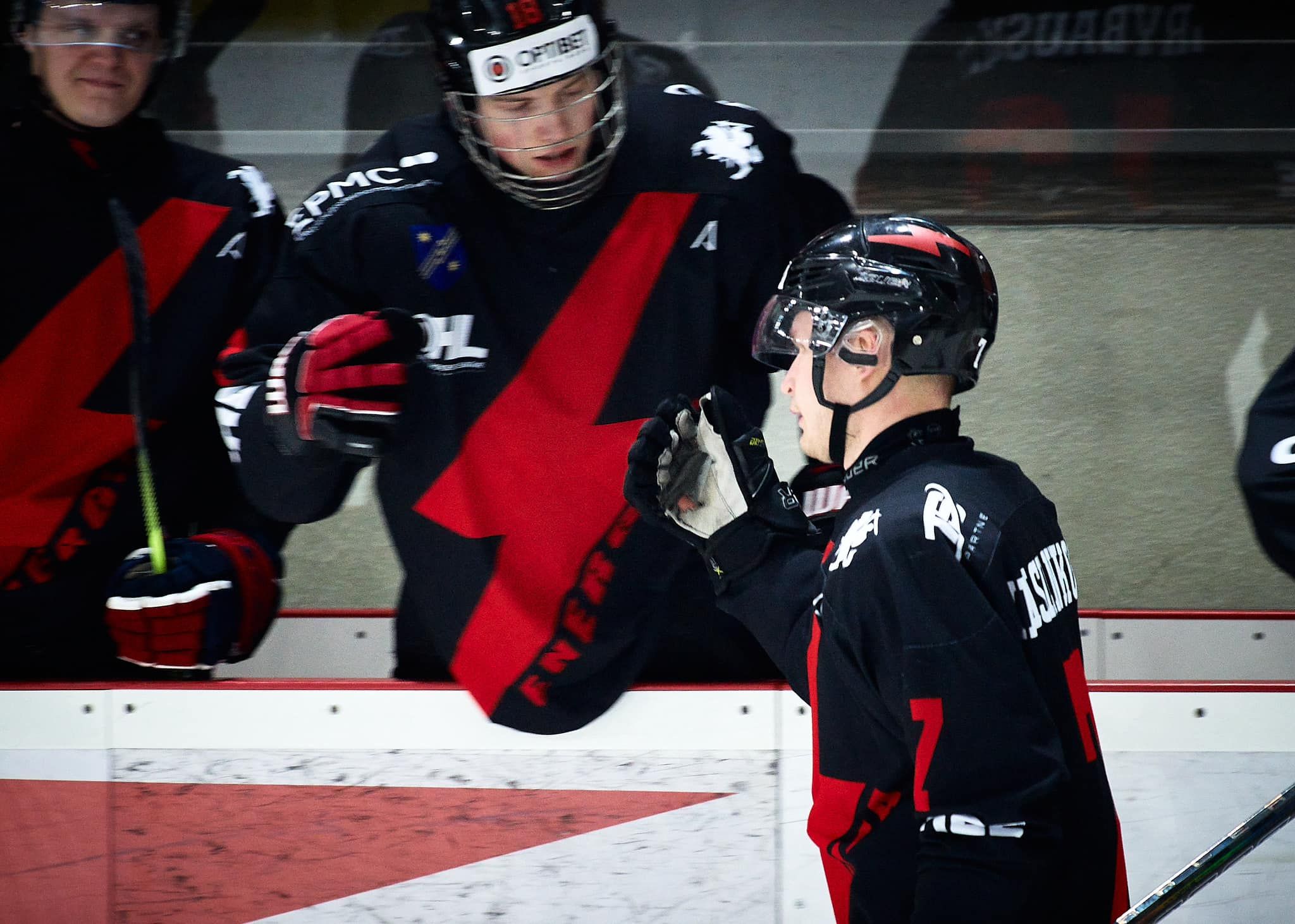 www.hockey.lt