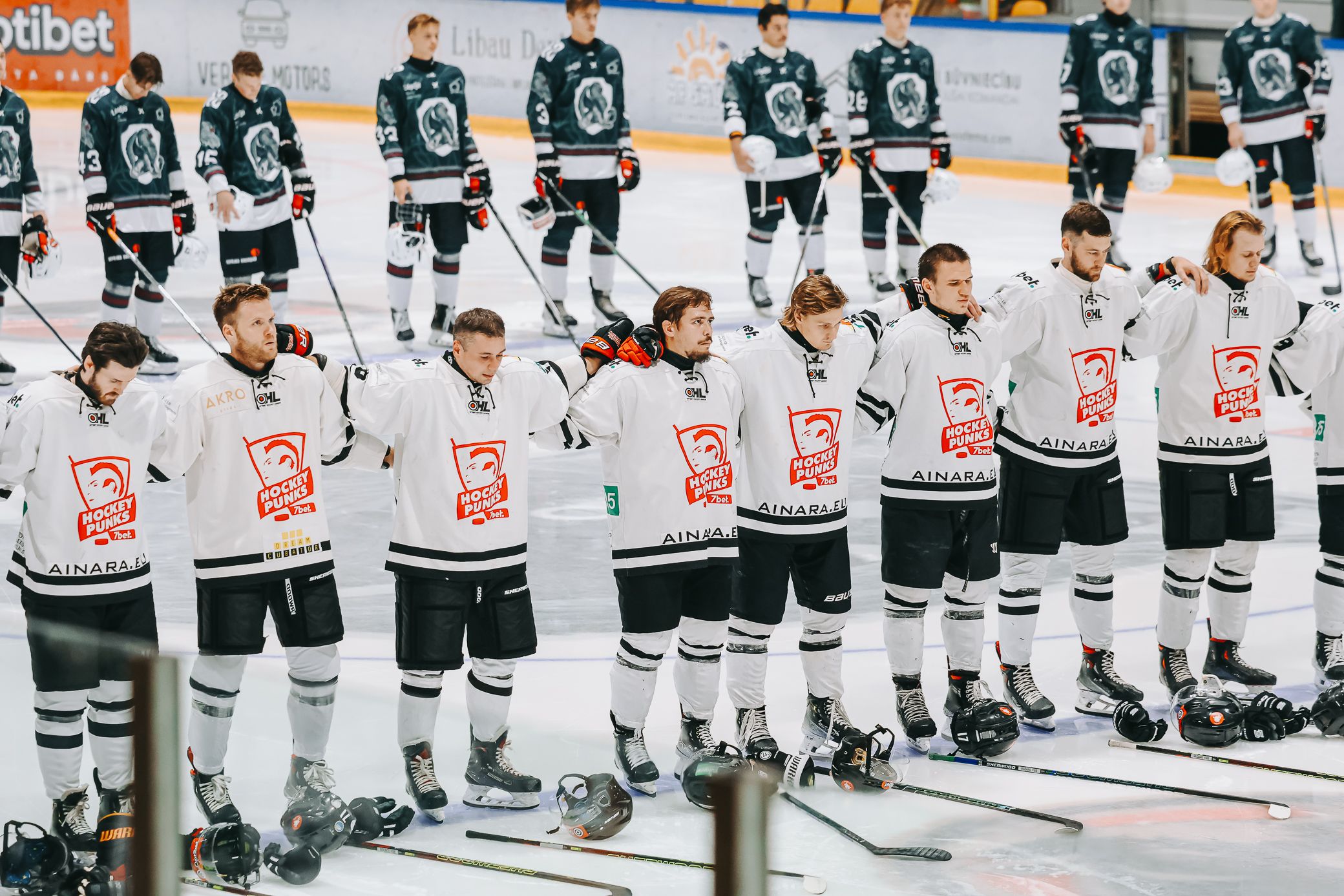 www.hockey.lt