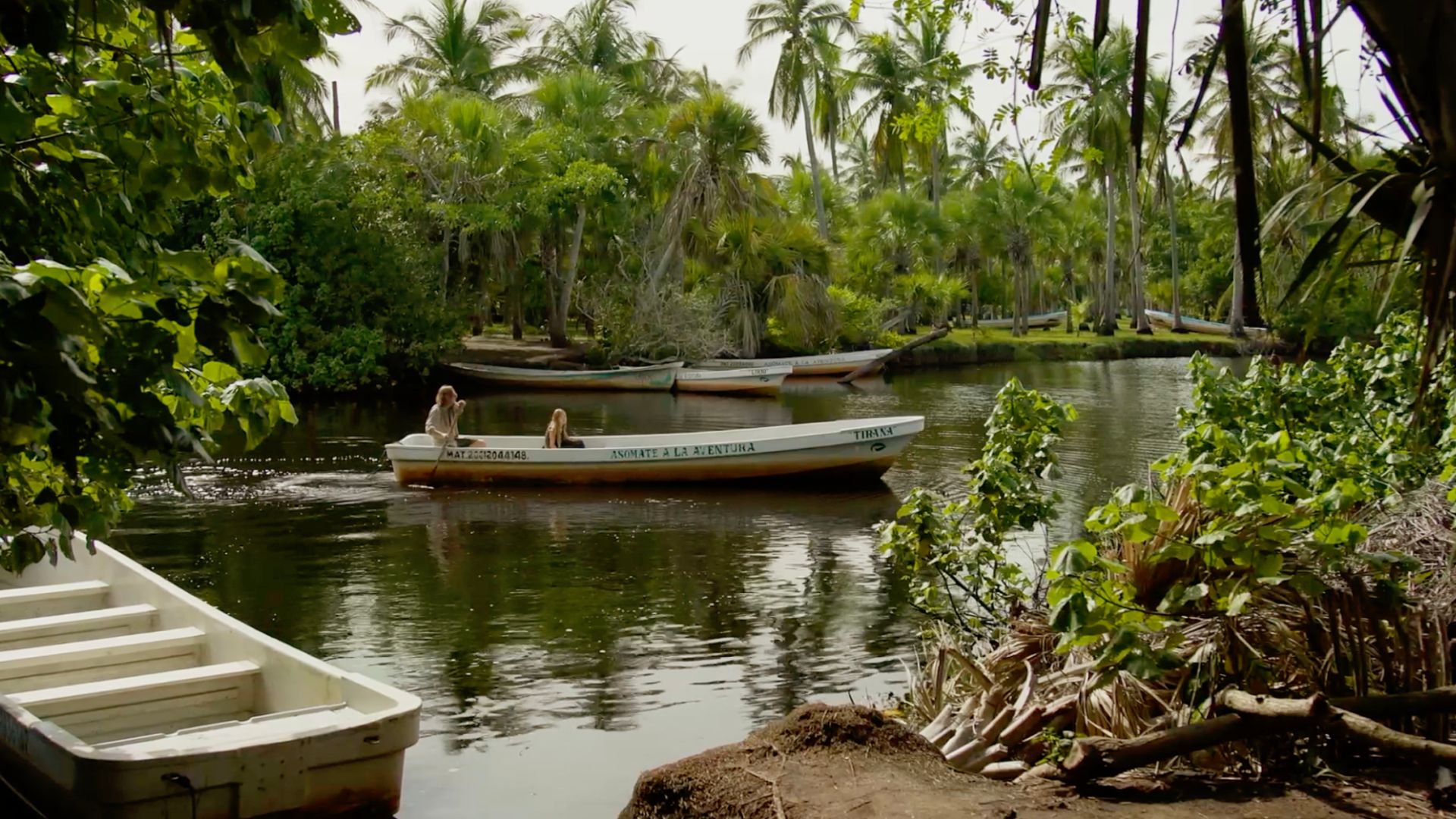 Кадр из фильма "Лагуна"