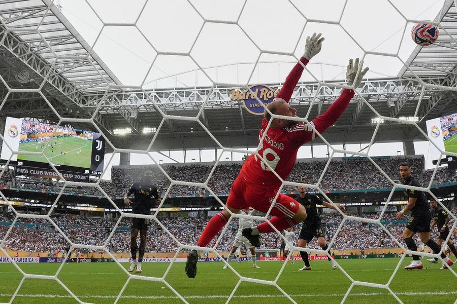 Rebecca Blackwell/AP/TASS