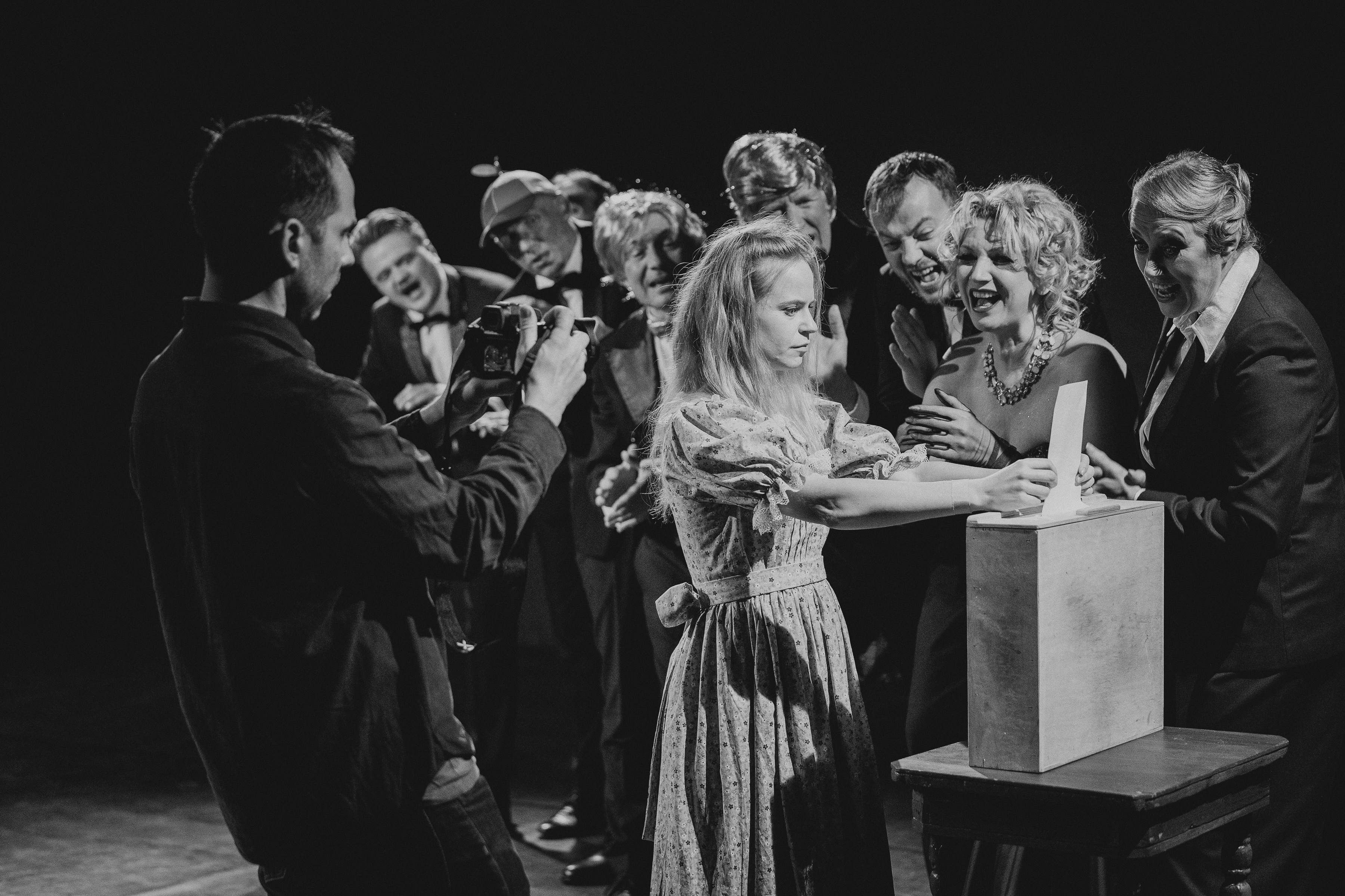 Кадры из репетиций спектакля «Венецианская купчиха». Фото Тельмана Рагимова