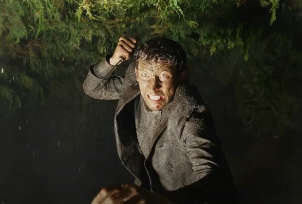 Кадр: фильм «Достать ножи: Воскрешение покойника»