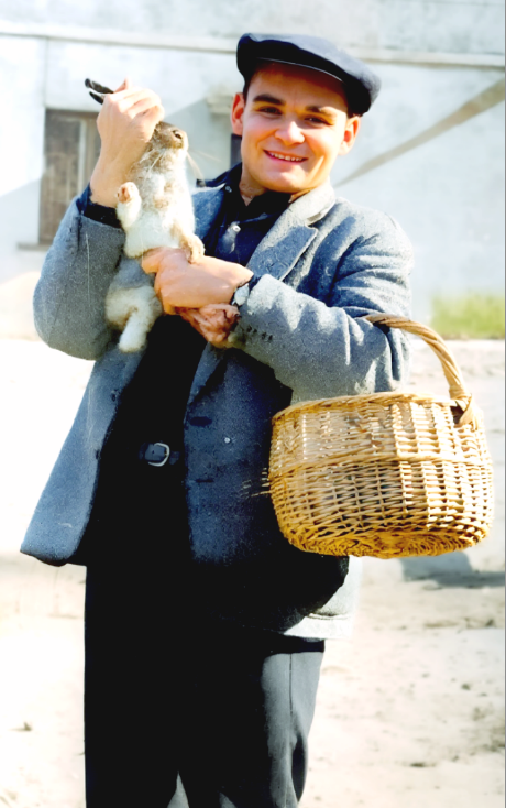 *Попался, зайчишка!*