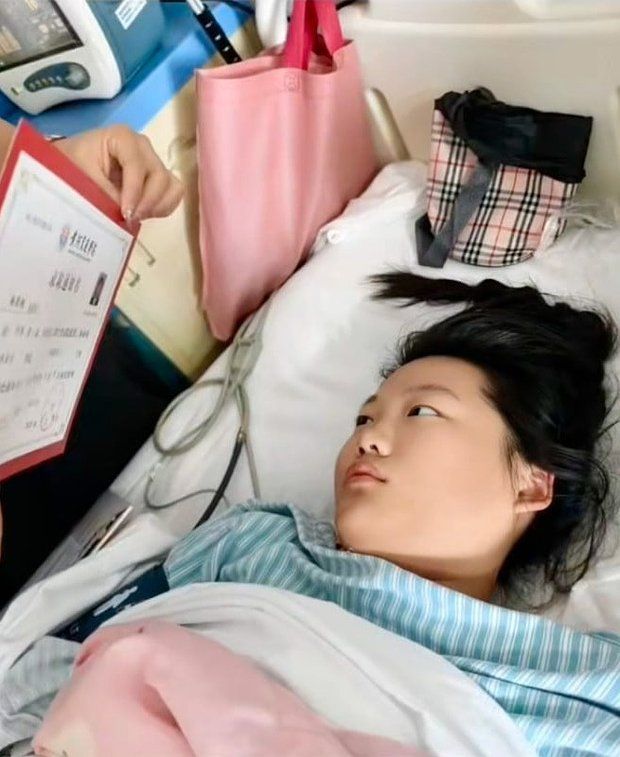 18-летняя Цзян Чэньнань после пробуждения. Фото: South Morning China Post