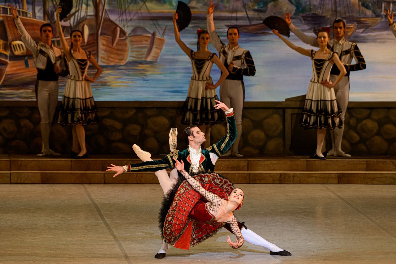 Танцует Олеся Шайтанова. Фото: Мартинас Алекса