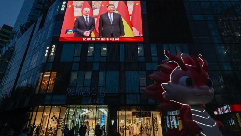 GETTY IMAGES Олаф Шольц в середине апреля гостил в Китае и пытался договориться с Си Цзинпинем о равных условиях для немецких компаний в Китае