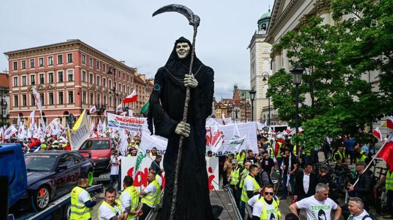 OMAR MARQUES/ANADOLU,В мае польские фермеры устроили масштабные протесты в Варшаве против европейского «зеленого курса»