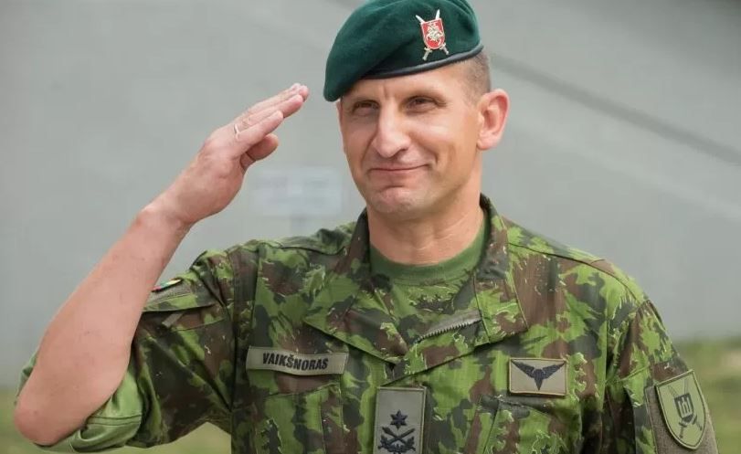 Командующий Вооруженными силами Литвы бригадный генерал Раймундас Вайкшнорас