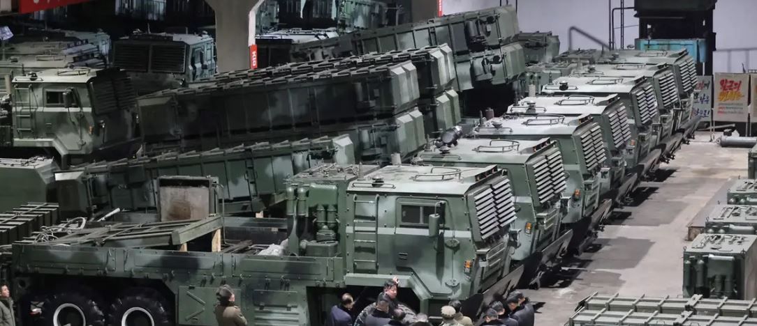 На северокорейском военном заводе (фото из архива) Фото: Yonhap/picture alliance