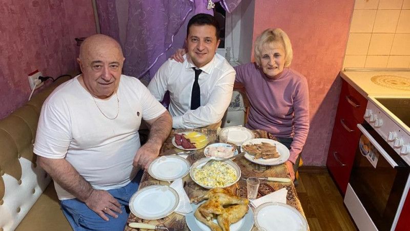Фото Зеленского с родителями