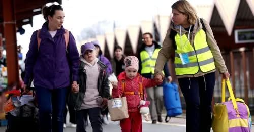 Украинские беженцы в Европе / Reuters