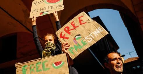 Пропалестинская акция в Италии(Фото: REUTERS/Antonio Denti)