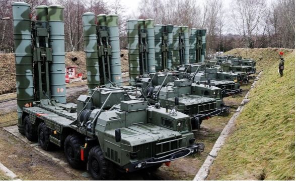 ЗРК С-400 (Фото: Виталий Невар / ТАСС)