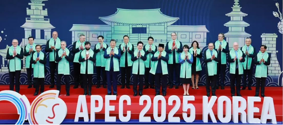 Участники саммита АТЭС в Южной КорееФото: Yonhap/AP Photo/picture alliance