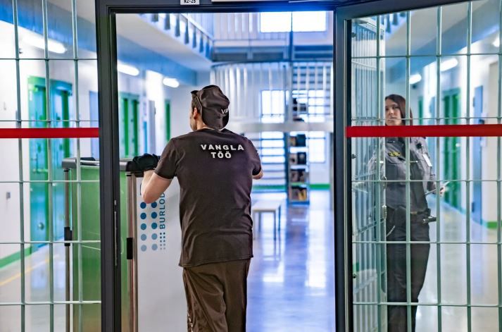 Фото: Erik Tikan