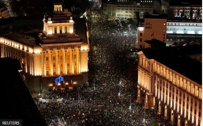 Мэр Софии сказал, что демонстрация вечером в понедельник была самой массовой за последние десять лет