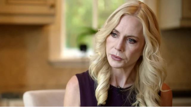 Американский адвокат Сигрид Макколи упрекает британскую полицию в том, что она не расследовала дополнительную информацию о британских связах Эпштейна должным образом