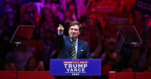 Такер Карлсон / AFP