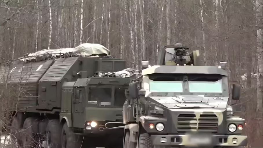 Машина из состава комплекса с БРСД «Орешник» Источник изображения Минобороны Белоруссии