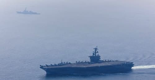 Авианосец класса «Нимиц» ВМС США «Авраам Линкольн»