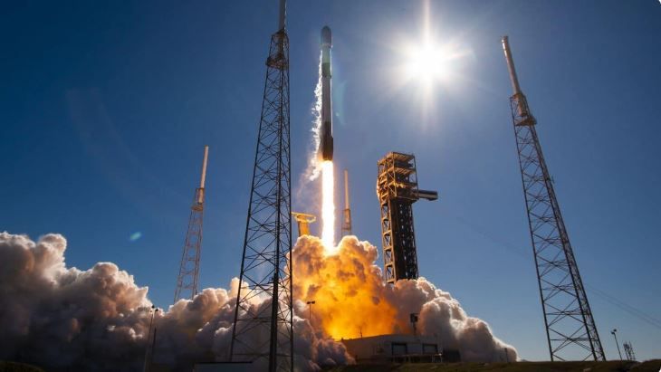 Запуск ракеты Falcon 9 / © SpaceX