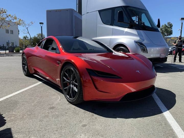 Электромобили Tesla / © Tesla