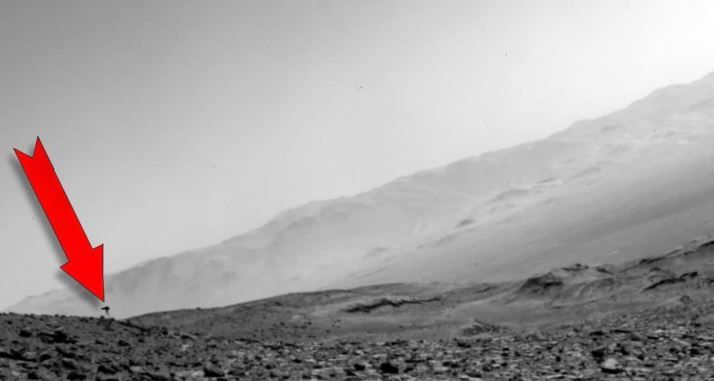 Странный объект на снимке Curiosity / © NASA / JPL-Caltech